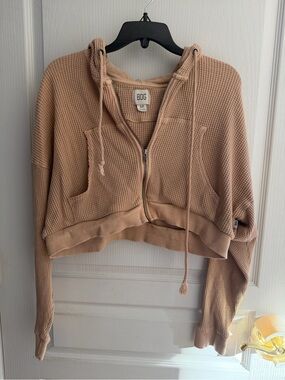 BDG Cropped Waffle-Knit Zip Hoodie in Light Taupe